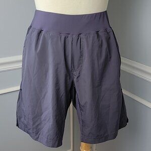 PELOTON Women's Athleisure Spin Bike Lined Zippered Pockets Activewear Shorts S